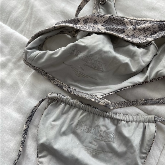 Frankies bikini - Picture 4 of 4